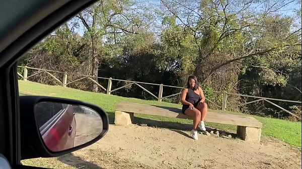 PORNOVATAS – Preciosa joven mulata se, sube sl coche co. Desconocido solo para follar