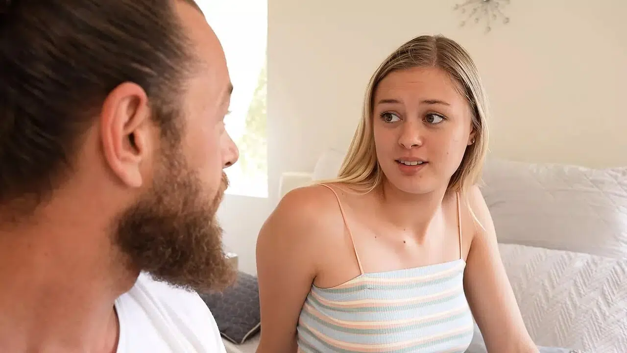 Busty Teen Amber Moore Welcomes Him Home