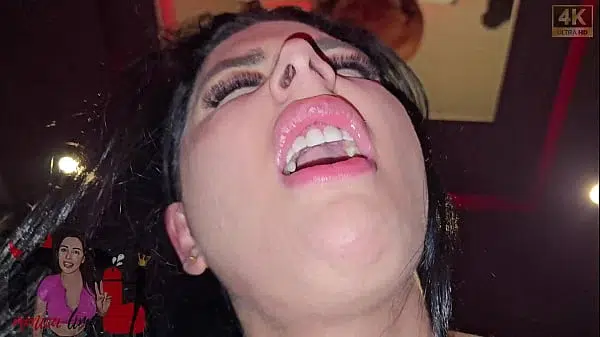 Casada viciada em pau grande fode com patrao do marido na frente do corno, levou até no cu!