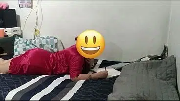 Madura cachonda tiene marido y no le importa que yo grabe videos con ella!!