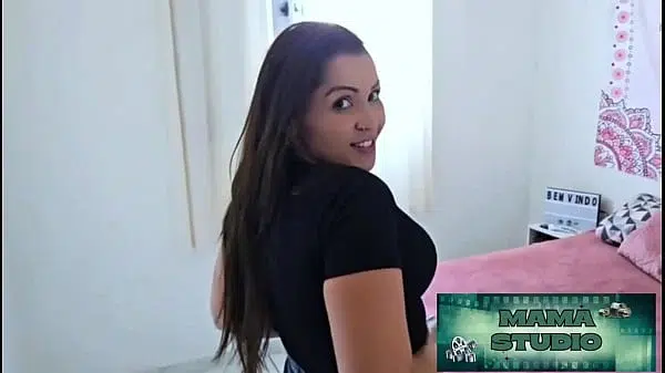 Mama Studio em Casado, escondido e viciado em sexo. No meio do trabalho resolveu comer a puta e registrar o momento – Grátis