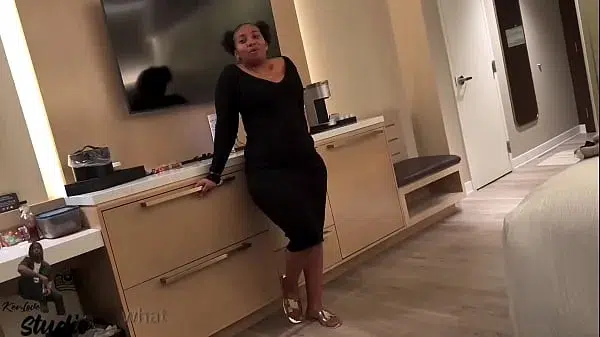 My Gf Just Cheated On Me Do You Think You Can Help Me Take My Mind Off Of It ? #Movie #xvideos #Ebony #Hotel #Fucking