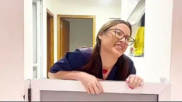 RABUDA TATUADA GRITANDO COM A ROLA NO CU PELA PRIMEIRA VEZ !(COMPLETO NO SHEER )