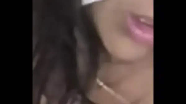 Começou o carnaval no Rio de janeiro já tem um vídeo de casal fudendo de máscara, cenas fortes de anal sem camisinha leite tudo dentro / Marcela bolt