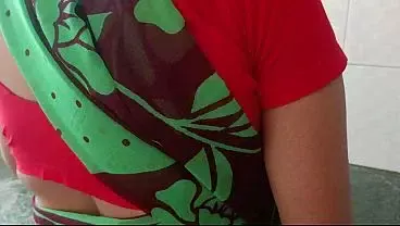 खूबसूरत देसी भाभी का पहली बार किचन में देवर के साथ सेक्स, वायरल हिंदी वीडियो