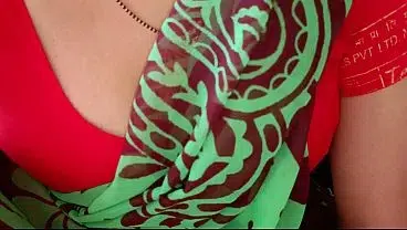 Beautiful Desi Bhabhi First Time Sex with Devar in Kitchen Viral Hindi Video