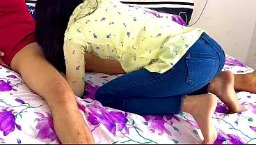 मेरी भूखी सौतेली बहन मेरा लिंग चूस रही है और मैंने अपनी सौतेली बहन की योनि में ज़बरदस्त सेक्स किया। फुल एचडी हिंदी पोर्न सेक्स वीडियो