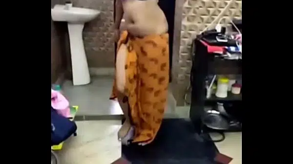 Hindi girl sexy dance with audio rubbing pussy
