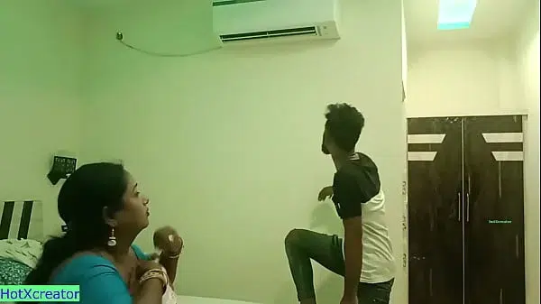 Indian hot Cheating wife hot hardcore sex! with clear Hindi audio