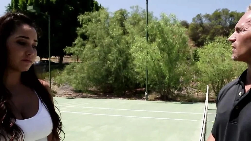 Stepdaughter babe fucks her stepdad