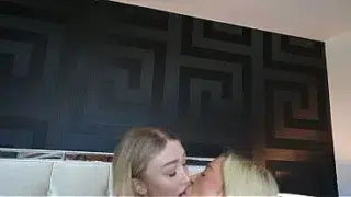 Stepsisters Sienna Day & Frances Bentley licks their pussy to each other