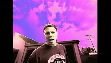 The Offspring – “Come Out And Play” (Official Music Video)