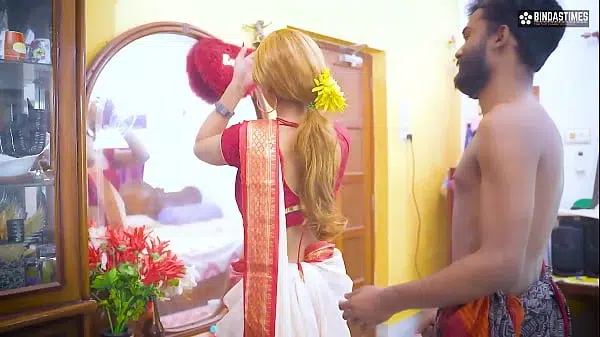 Two desi Indian Dude shares an Hot foreigner Girl ( Threesome Full Movie )