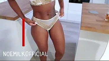 VIDEO INEDITO: NOE MILK se folla a su roomie en plena mudanza para despedir su piso