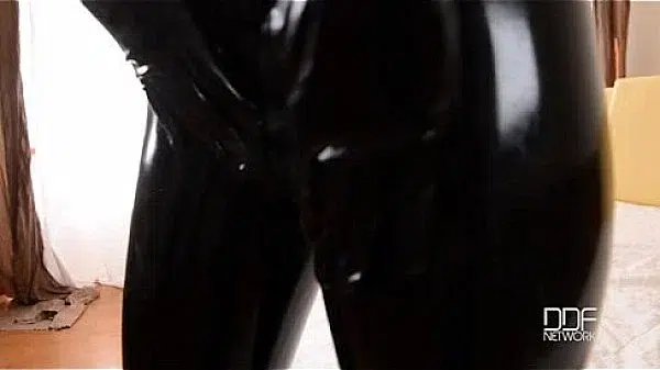 BDSM Sex Goddess Latex Lucy Masturbates till Orgasm