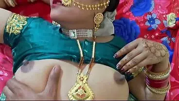 Beutiful Indian couple In bedroom Romantic sex clear hindi audio