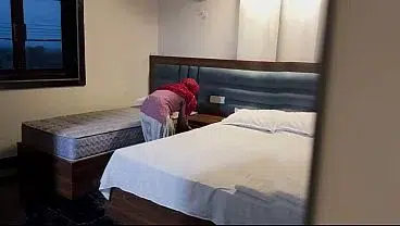 Brother-in-law came to Bhabhi’s room and convinced Bhabhi for sex and fucked her in Hindi audio