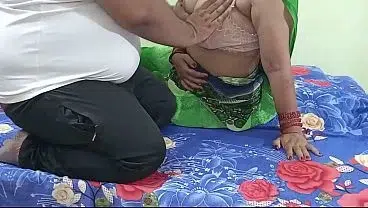 Desi XXX Bhabi with vegetable sales man!! Indian sex with clear Hindi audio