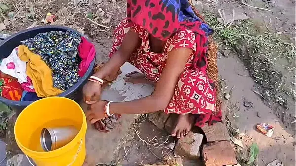 Desitopten kapde do rahi bhauji ki ghar me jakar anal sex videos