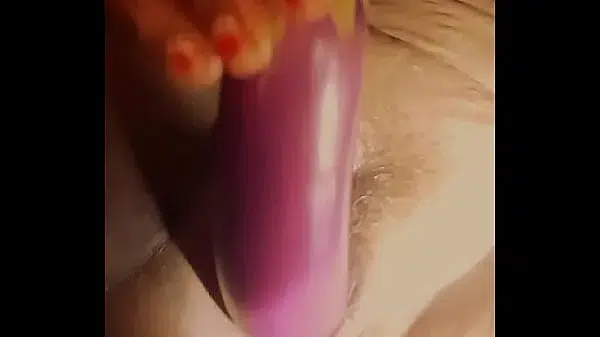 एशियन महिला ने बैंगन से चोदाई कि