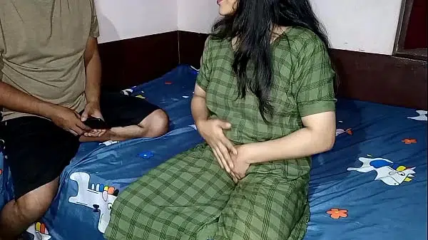 सौतेले बाप से कुछ नहीं होता तो लड़के की रण्डी बन गई स्टेप माँ