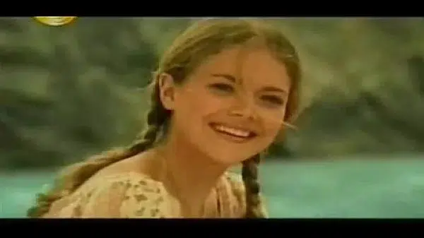 ROMANTIC HINDI SONG – hum hain is paal yahan