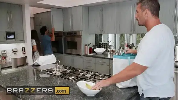 www.brazzers.xxx/gift – copy and watch full Savvy Suxx video